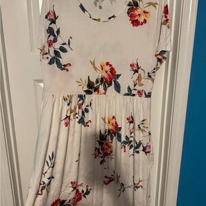 Elegant Floral Maxi Dress in White and Red